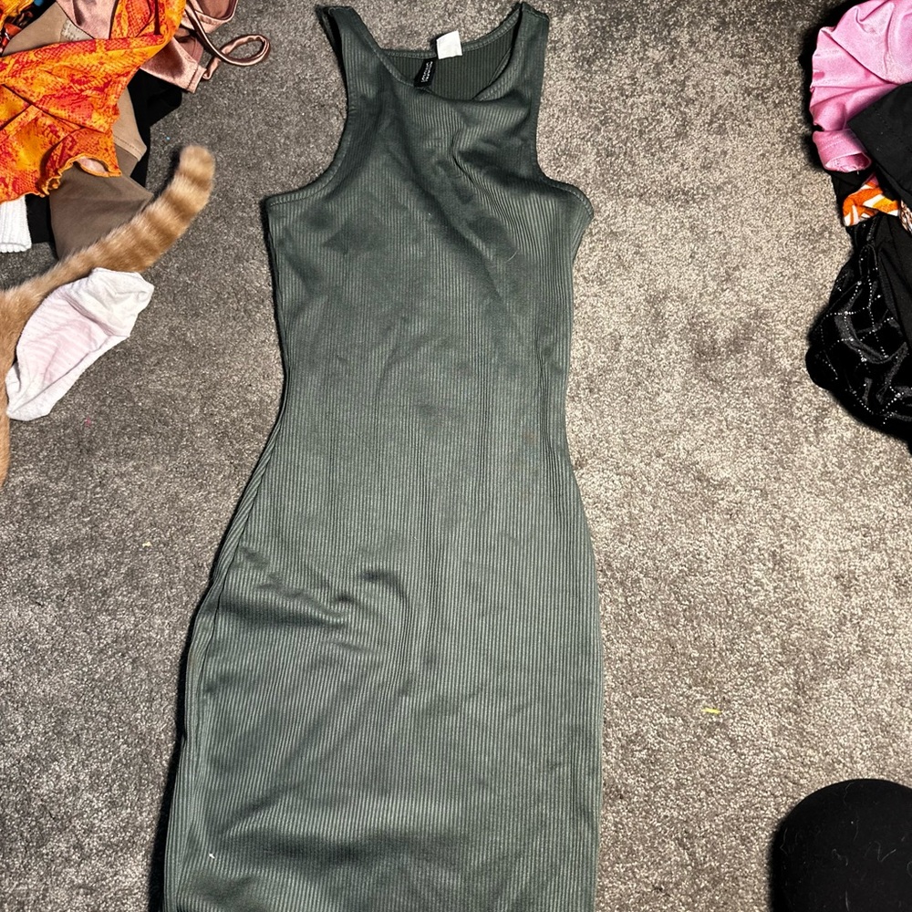 Elegant Green Sleeveless Dress